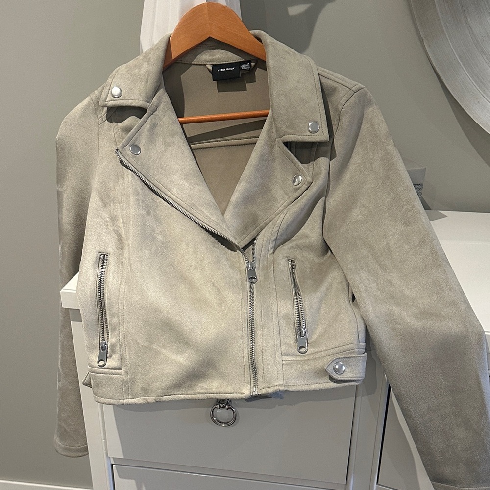 Vero Moda Women's Gray Suede moto Jacket faux